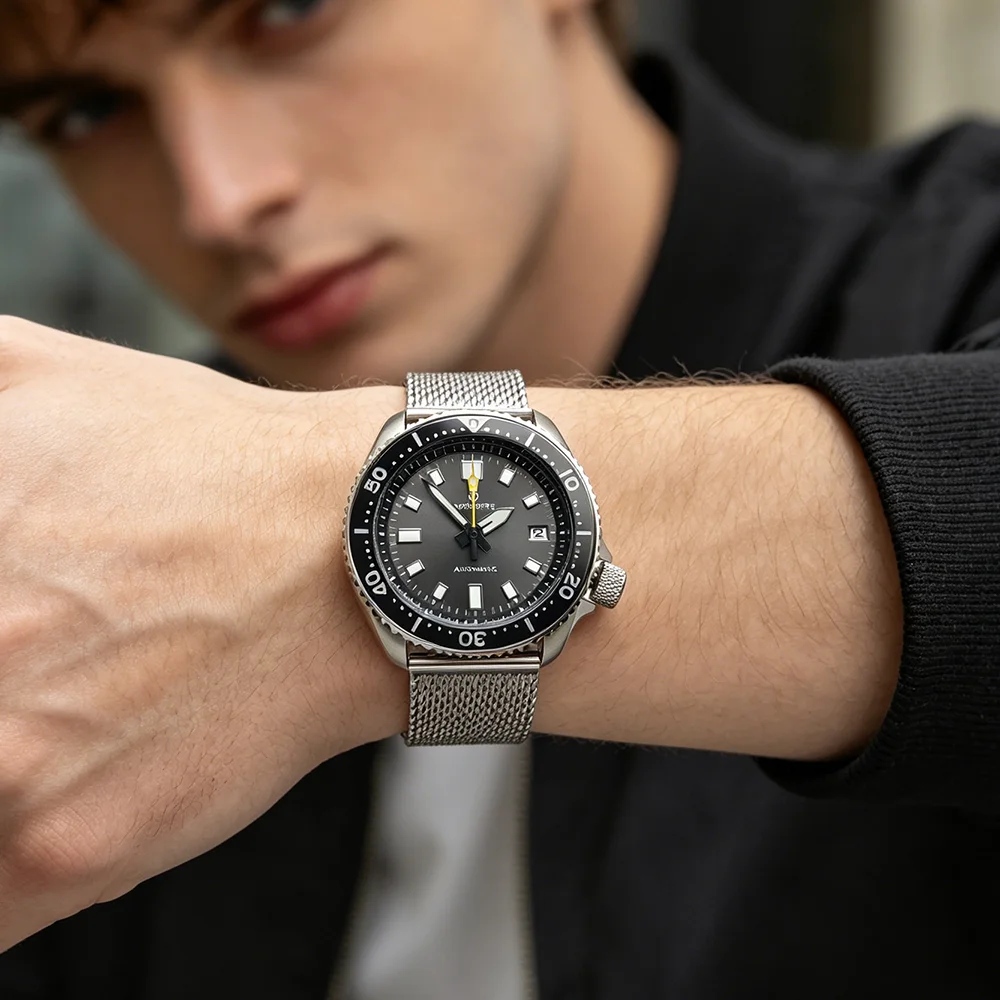 New Arrival NH35 45MM Stainless steel Case Aseptic Dial Aluminium Bezel Sapphire Glass Luminous Automatic Men's Watch
New Arrival NH35 45MM Stainless steel Case Aseptic Dial Aluminium Bezel Sapphire Glass Luminous Automatic Men's Watch