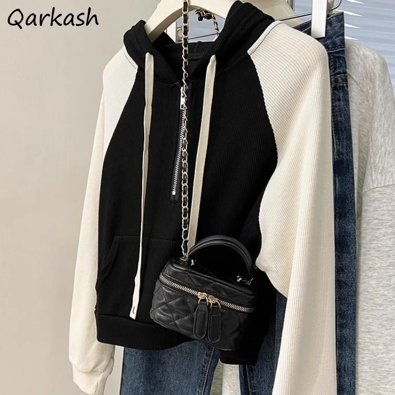 Hoodies Women Long Sleeve Color Contrast Patchwork Korean Fashion Zipper Design Front Pocket Leisure Spring K-pop Students 4XL
Hoodies Women Long Sleeve Color Contrast Patchwork Korean Fashion Zipper Design Front Pocket Leisure Spring K-pop Students 4XL