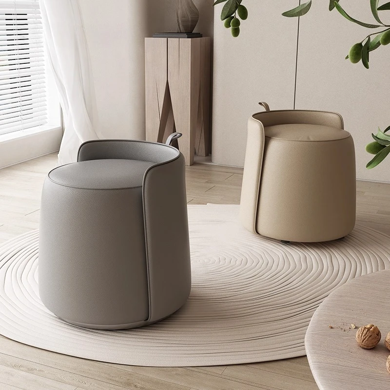 Nordic Creative Makeup Stool Modern Cream Style Designer Solid Wood Makeup Chair High-end Bedroom Home Furniture Cadeira FYMC
Nordic Creative Makeup Stool Modern Cream Style Designer Solid Wood Makeup Chair High-end Bedroom Home Furniture Cadeira FYMC