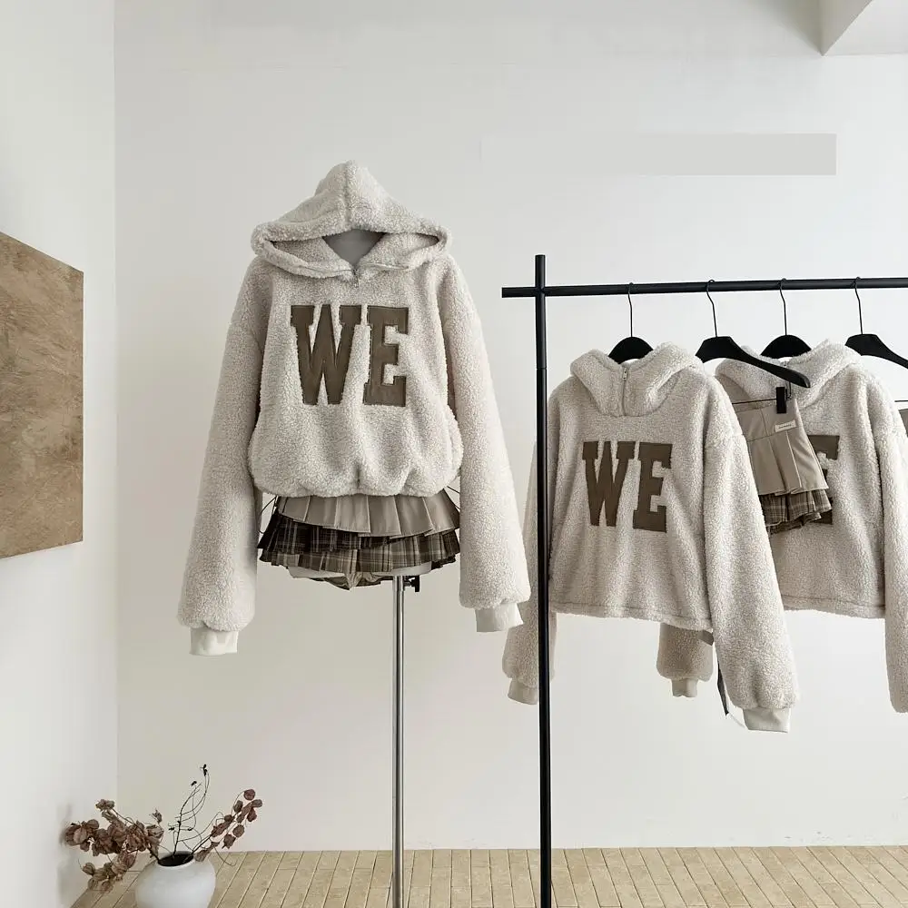 Women's Autumn Winter Faux Wool Long Sleeve Hooded Loose Hoodie Top Lady Letters Pullover Faux Fur Thick Hoodie
Women's Autumn Winter Faux Wool Long Sleeve Hooded Loose Hoodie Top Lady Letters Pullover Faux Fur Thick Hoodie