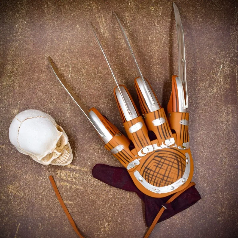 Wolverine Telescoping Wolf Claw Glove Halloween Perform Prop Finger Carrot Claw Party Game Prop Funny Glove Role Prop
Wolverine Telescoping Wolf Claw Glove Halloween Perform Prop Finger Carrot Claw Party Game Prop Funny Glove Role Prop