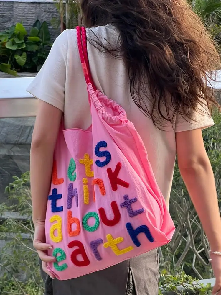 Summer Large Capacity Colorful Letters Tote Shoulderbag Underarm Bag Y2k Aesthetic Handbags All Match Bags
Summer Large Capacity Colorful Letters Tote Shoulderbag Underarm Bag Y2k Aesthetic Handbags All Match Bags