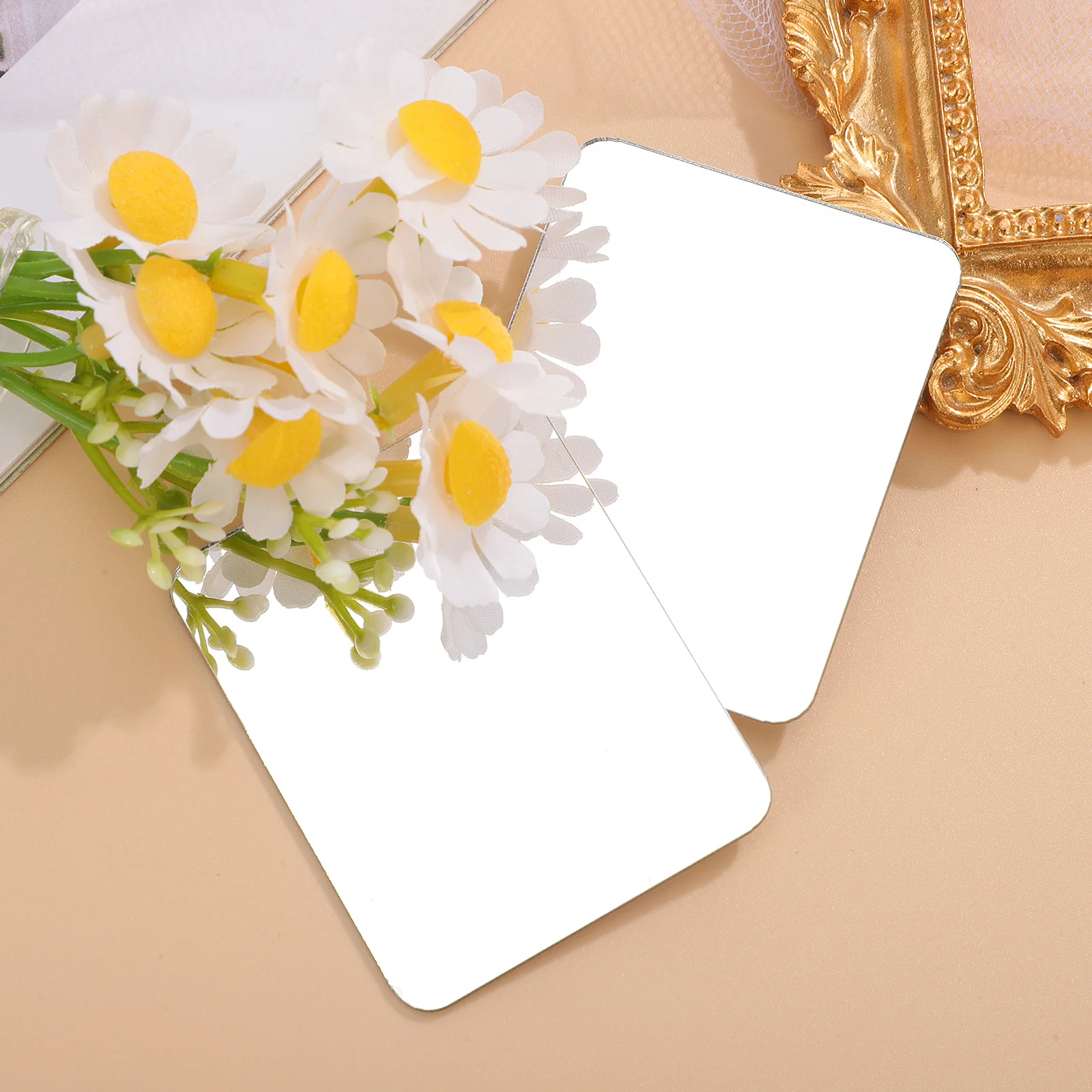 2pcs Mirror Decal For Smartphone Stick-On Make Up Mirror Portable Self Adhesive Acrylic Mirror Sticker For Mobile Phone Case
2pcs Mirror Decal For Smartphone Stick-On Make Up Mirror Portable Self Adhesive Acrylic Mirror Sticker For Mobile Phone Case