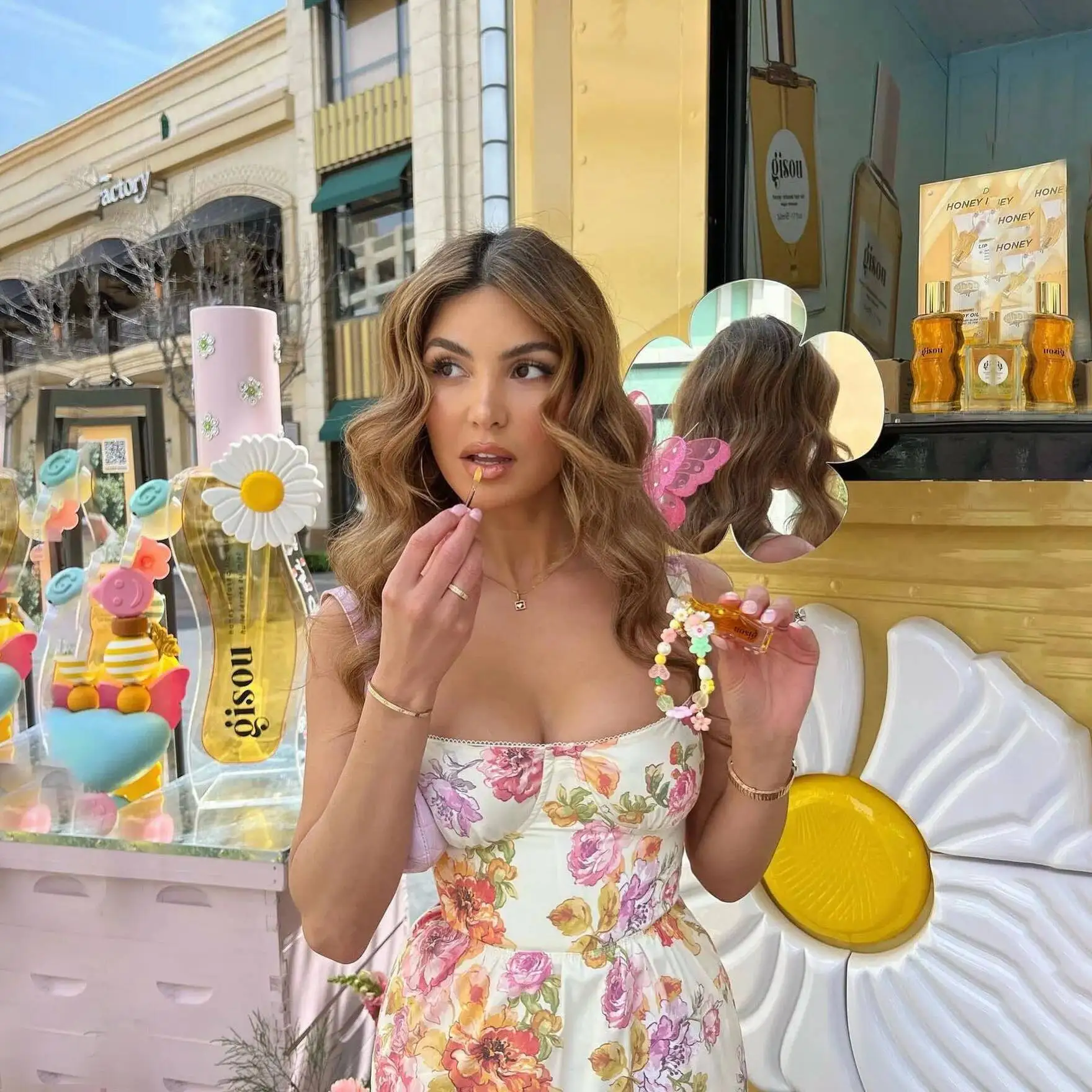 Style New Long Summer Skirt with Printed Suspender Skirt, One Shoulder Pleated Lace Floral Dress Dress Robe Vestido Women Party
Style New Long Summer Skirt with Printed Suspender Skirt, One Shoulder Pleated Lace Floral Dress Dress Robe Vestido Women Party