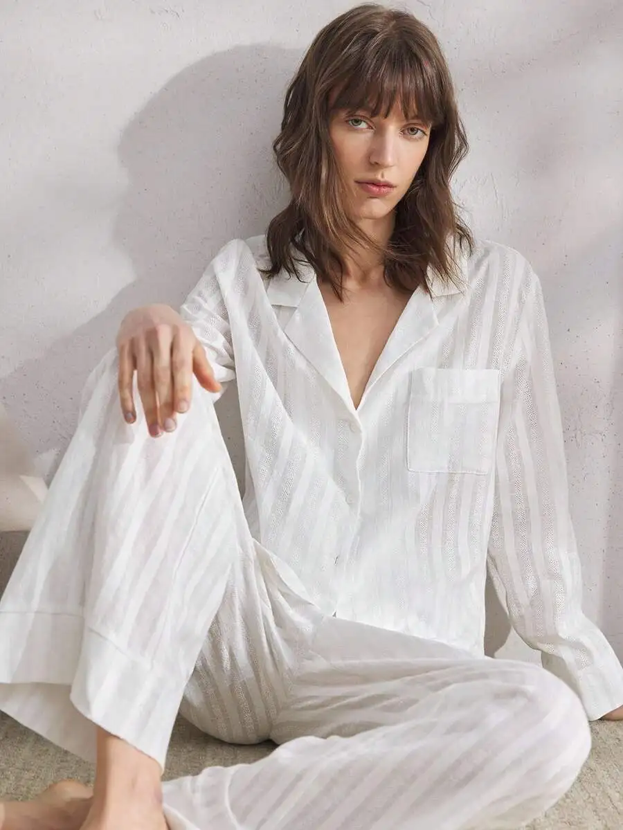 White Linen Pleated Long Sleeve Pajama Set Women Comfortable Sleepwear
White Linen Pleated Long Sleeve Pajama Set Women Comfortable Sleepwear