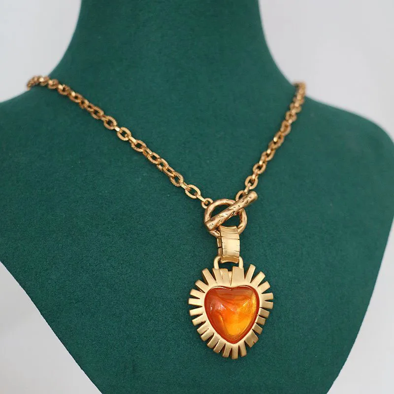 Vintage Orange Crystal Heart Pendant OT Chain Necklace For Women Jewelry Runway Party T Show Fancy Trendy Boho INS Japan
Vintage Orange Crystal Heart Pendant OT Chain Necklace For Women Jewelry Runway Party T Show Fancy Trendy Boho INS Japan