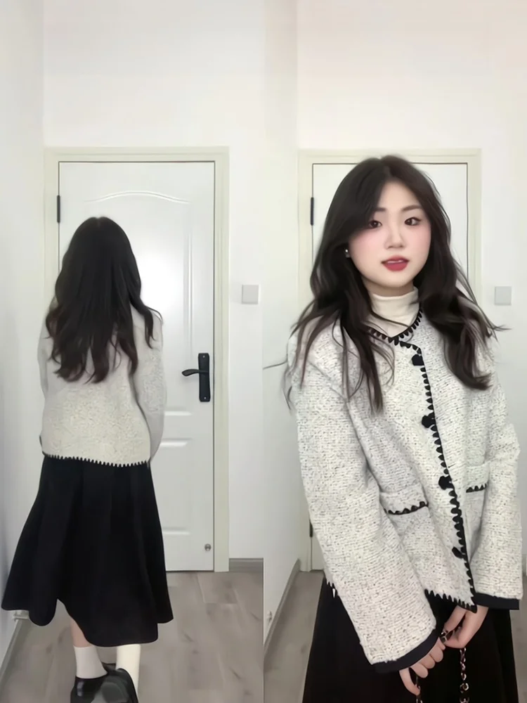plus Size Autumn Winter Set Fine Tweed Style Coat Pleated Skirt Two Piece Set Korean Style Long Sleeve round Neck Button...
plus Size Autumn Winter Set Fine Tweed Style Coat Pleated Skirt Two Piece Set Korean Style Long Sleeve round Neck Button...