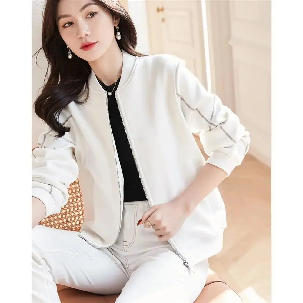 White Baseball Collar Jacket For Women, Spring And Autumn 2025 New Design, Casual Short Top
White Baseball Collar Jacket For Women, Spring And Autumn 2025 New Design, Casual Short Top