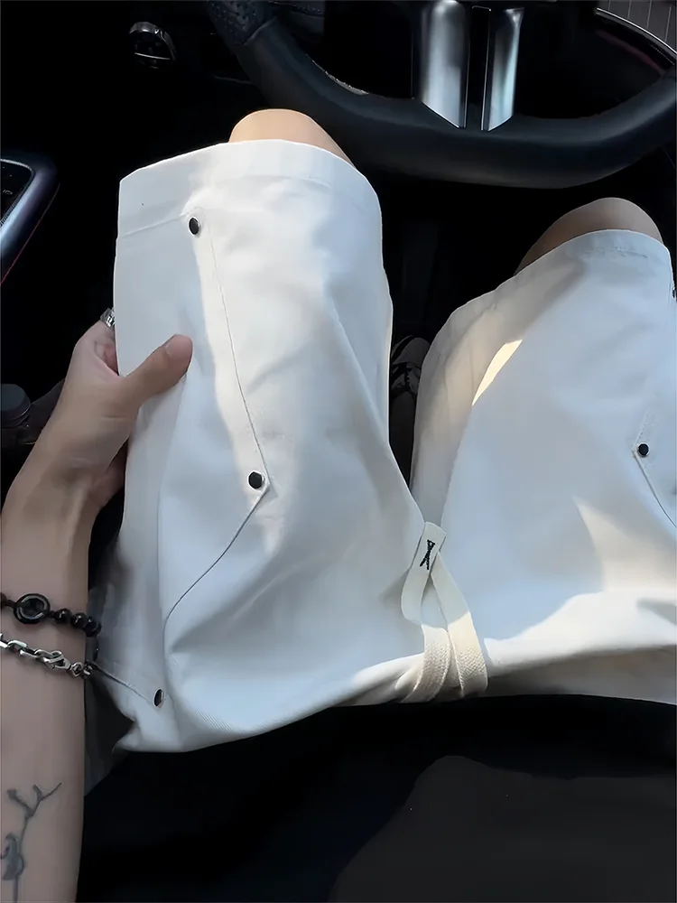 White Rivet Workwear orts Men's Summer American High Street Design Five-Point Loose Casual Sports Pants Straight Leg Fit
White Rivet Workwear orts Men's Summer American High Street Design Five-Point Loose Casual Sports Pants Straight Leg Fit