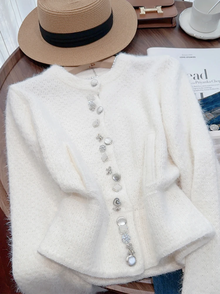 Autumn Winter Woman Old Money Vintage Cardigan Sweater Long Sleeve Knitwears Jacket Elegant Coat 2000s Aesthetic Korean Fashion
Autumn Winter Woman Old Money Vintage Cardigan Sweater Long Sleeve Knitwears Jacket Elegant Coat 2000s Aesthetic Korean Fashion