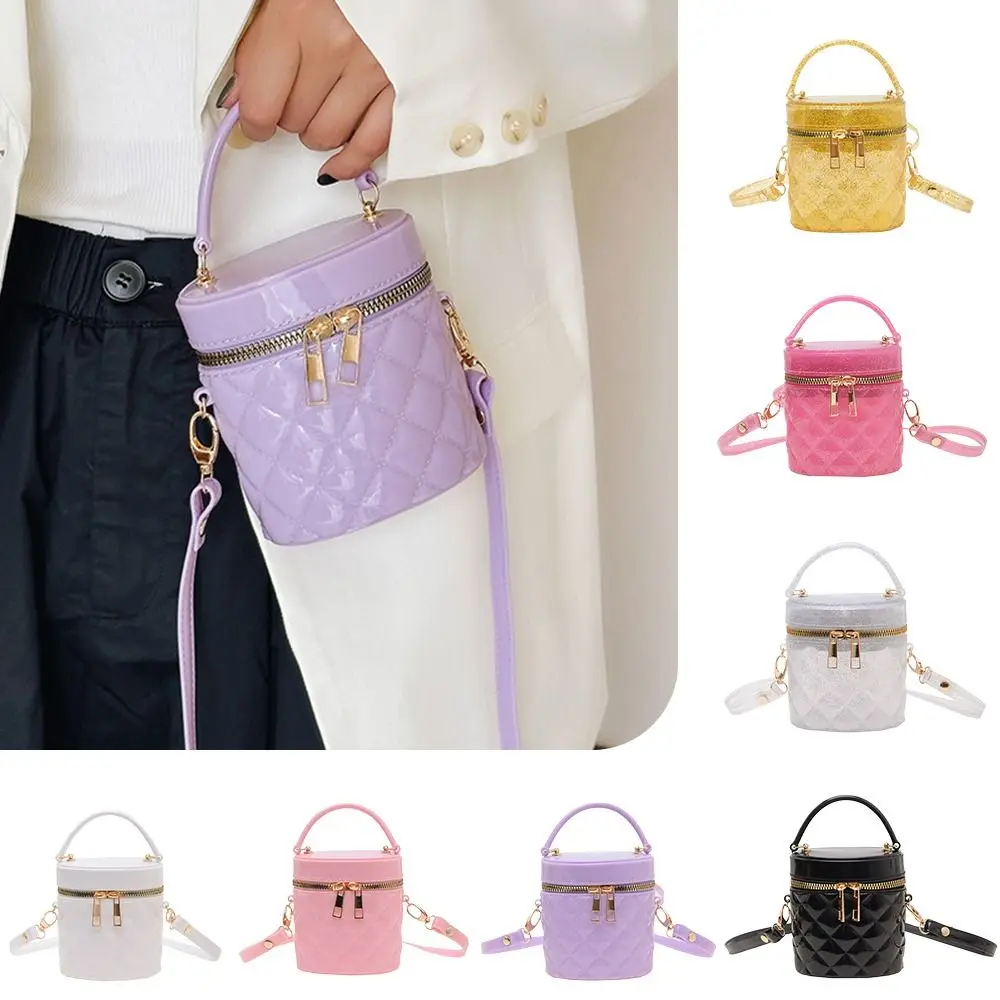 New Zipper Mini Makeup Bag Large Capacity Comfortable Handbag Portable Children'S Bag for Women
New Zipper Mini Makeup Bag Large Capacity Comfortable Handbag Portable Children'S Bag for Women