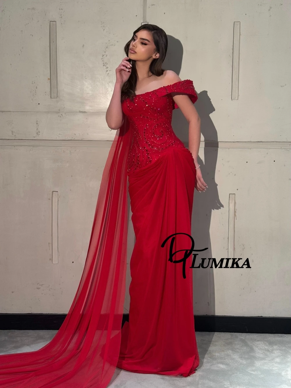 Flowy Red Evening Dress Intricate Glitter Beaded Straight Cocktail Gown With Long Cape Classic Classy Party Galas Prom Wear
Flowy Red Evening Dress Intricate Glitter Beaded Straight Cocktail Gown With Long Cape Classic Classy Party Galas Prom Wear