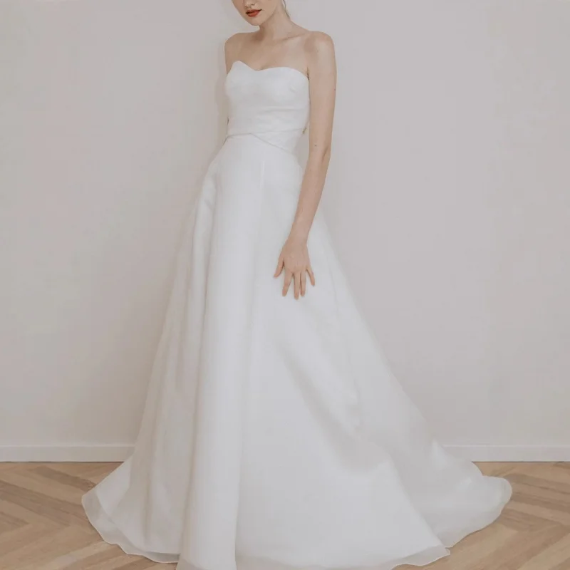 Light Strapless Elegant Bride Banquet Slim Fit Temperament Reception Gown2024New Style Waist-Cinching Toasting Dress 
Light Strapless Elegant Bride Banquet Slim Fit Temperament Reception Gown2024New Style Waist-Cinching Toasting Dress