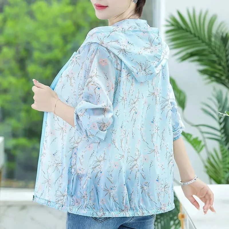 High-Grade Sunscreen Clothing Women's 2023 New Anti-Ultraviolet Summer Ladies Thin Coat Outdoor Breathable Loose Ladies Jacket
High-Grade Sunscreen Clothing Women's 2023 New Anti-Ultraviolet Summer Ladies Thin Coat Outdoor Breathable Loose Ladies Jacket
