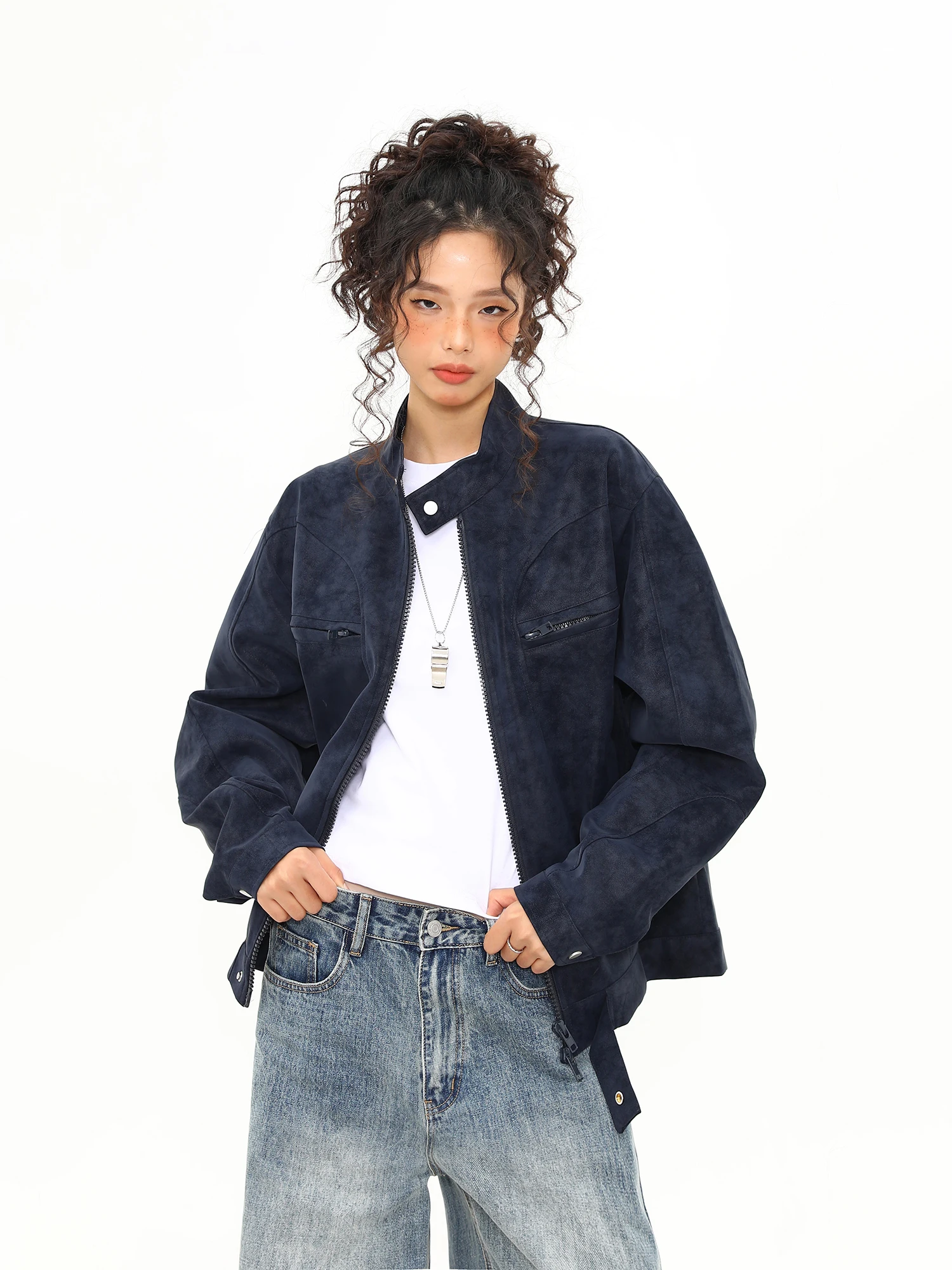 Женская осенне-зимняя куртка из искусственной кожи свободного кроя в уличном стиле, с воротником-стойкой, в мотоциклетном стиле, с оригинальным дизайном Wild Azi
Женская осенне-зимняя куртка из искусственной кожи свободного кроя в уличном стиле, с воротником-стойкой, в мотоциклетном стиле, с оригинальным дизайном Wild Azi