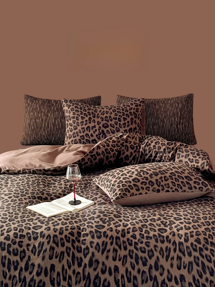 Zoeo New 80 Thread Count Pure Cotton Four Piece Set Bedding Set Leopard Print Ins Style Bed Sheet Bed Skirt Bedding Accessories
Zoeo New 80 Thread Count Pure Cotton Four Piece Set Bedding Set Leopard Print Ins Style Bed Sheet Bed Skirt Bedding Accessories