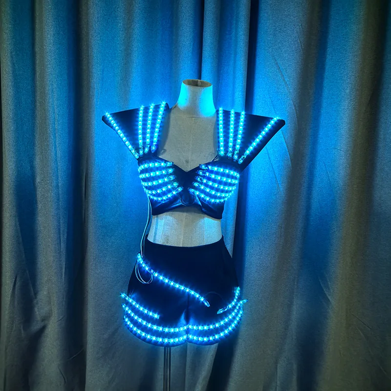 Nightclub LED Costume Women Luminous Light up Crop Top Shorts DJ Singer Stage Performance Wear Rave Outfit Black Halloween
Nightclub LED Costume Women Luminous Light up Crop Top Shorts DJ Singer Stage Performance Wear Rave Outfit Black Halloween