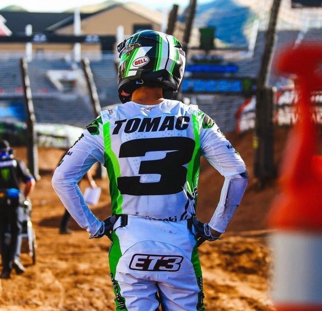Kawasaki Rider Eli Tomac No.3 Супер внедорожный мотоциклетный гоночный костюм 450sx, нейтральный дышащий быстросохнущий топ с длинными рукавами
Kawasaki Rider Eli Tomac No.3 Супер внедорожный мотоциклетный гоночный костюм 450sx, нейтральный дышащий быстросохнущий топ с длинными рукавами