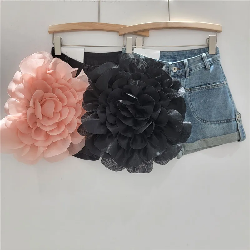 Three-dimensional Flower Denim Shorts for Women Summer New Fashion Casual Versatile A-shaped Curled Wide-leg Hot Pants Bohemian
Three-dimensional Flower Denim Shorts for Women Summer New Fashion Casual Versatile A-shaped Curled Wide-leg Hot Pants Bohemian