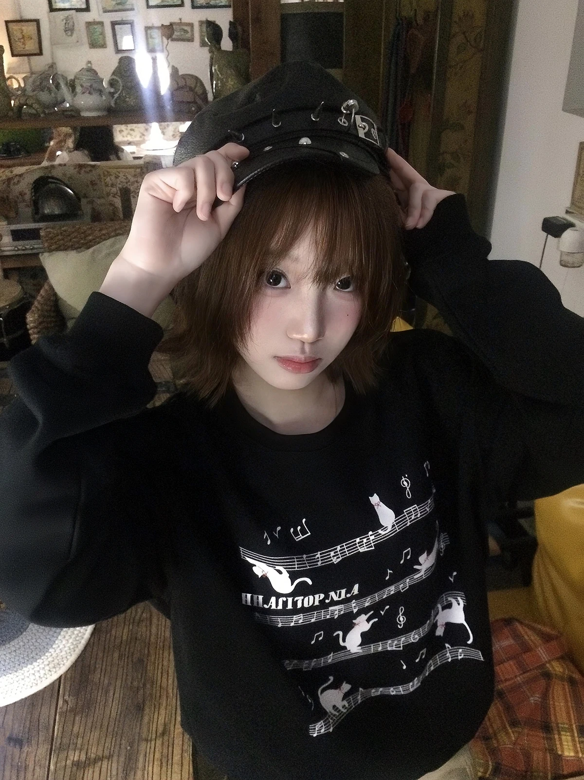 Sakura Print Fleece Lined round Neck Sweatshirt Loose Fit Black Top Korean Style Comfortable Cotton Crew Neck Sweatshirt
Sakura Print Fleece Lined round Neck Sweatshirt Loose Fit Black Top Korean Style Comfortable Cotton Crew Neck Sweatshirt