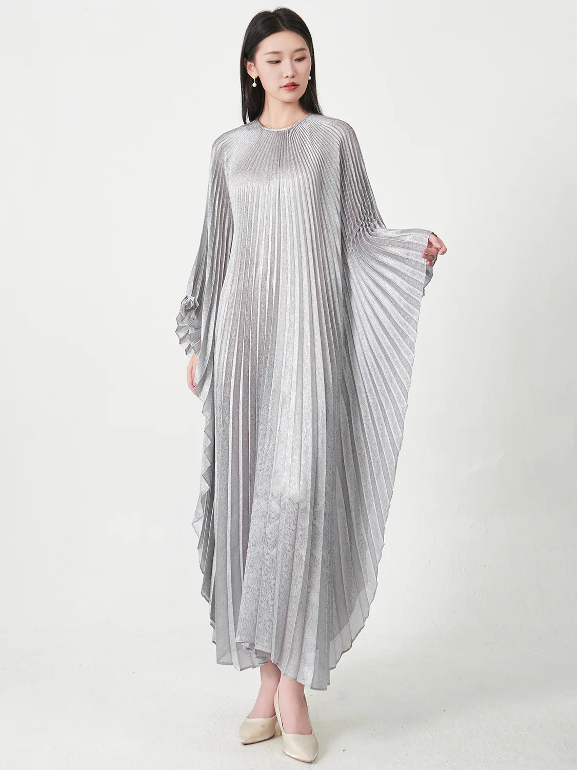 Elegant Loose Long Dress Women's Fashion Sense Design Sensation Small Audience Irregular Belted Dress Street Style Commute
Elegant Loose Long Dress Women's Fashion Sense Design Sensation Small Audience Irregular Belted Dress Street Style Commute