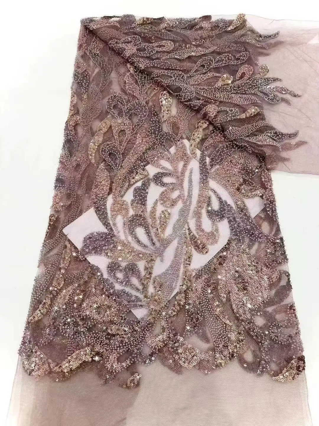 Beaded Lace Fabric French Tulle Embroidery Lace 2025 High Quality African Sequins Beads Fabric For Women Wedding Dresses
Beaded Lace Fabric French Tulle Embroidery Lace 2025 High Quality African Sequins Beads Fabric For Women Wedding Dresses