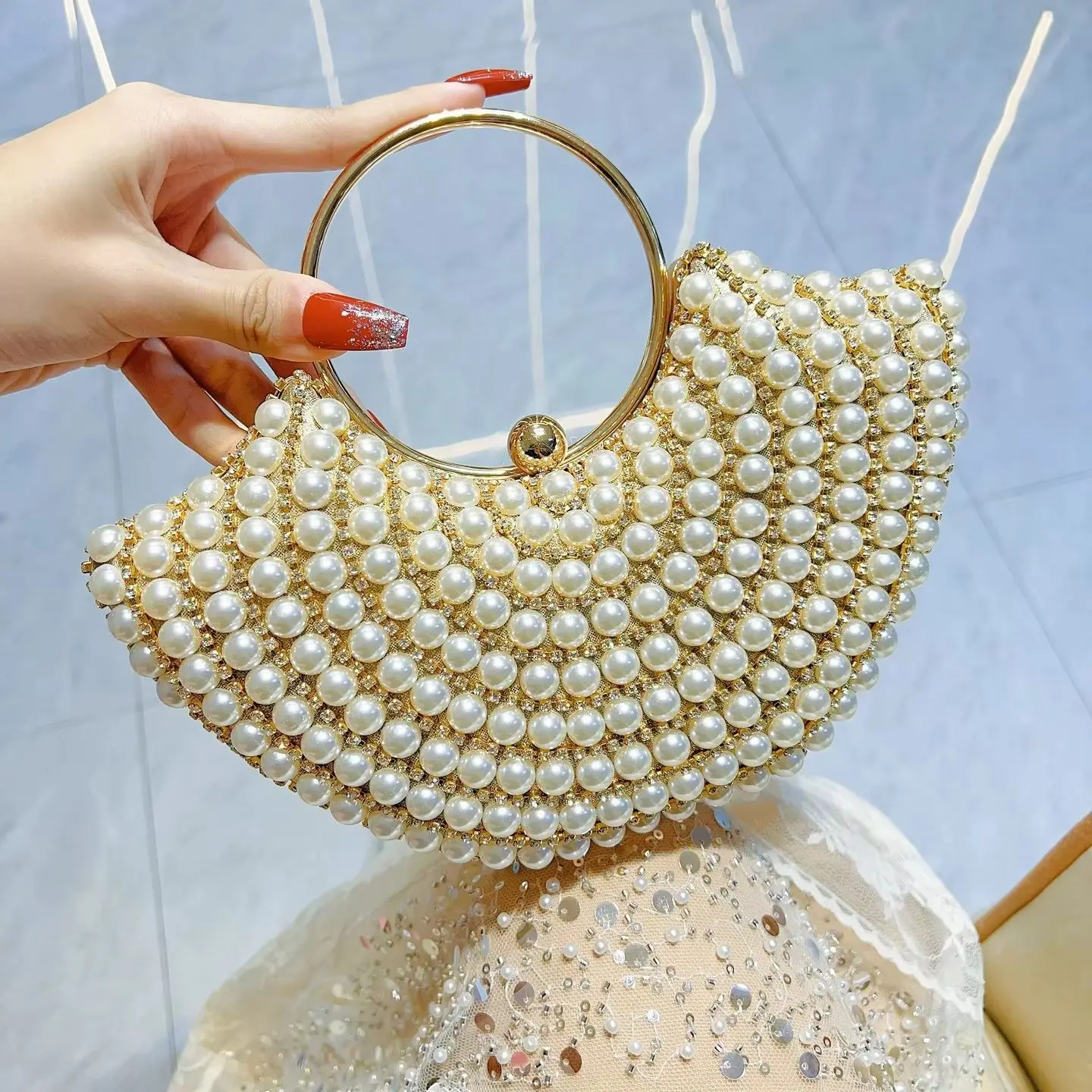 CHIC Handmade Luxury Pearls Rhinestones Pillow Bags Women Handbags Elegant Party Lady Shoulder Chain Bag For Phone or Makeup
CHIC Handmade Luxury Pearls Rhinestones Pillow Bags Women Handbags Elegant Party Lady Shoulder Chain Bag For Phone or Makeup