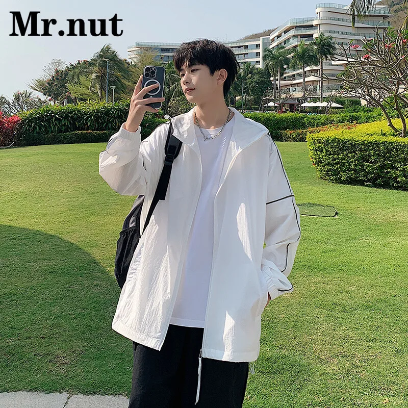 Loose Jackets Men Sun Protection Clothes Unisex Lightweight Jacket Coat New Sunscreen Clothing Camping Hooded Couple Summer Tops
Loose Jackets Men Sun Protection Clothes Unisex Lightweight Jacket Coat New Sunscreen Clothing Camping Hooded Couple Summer Tops