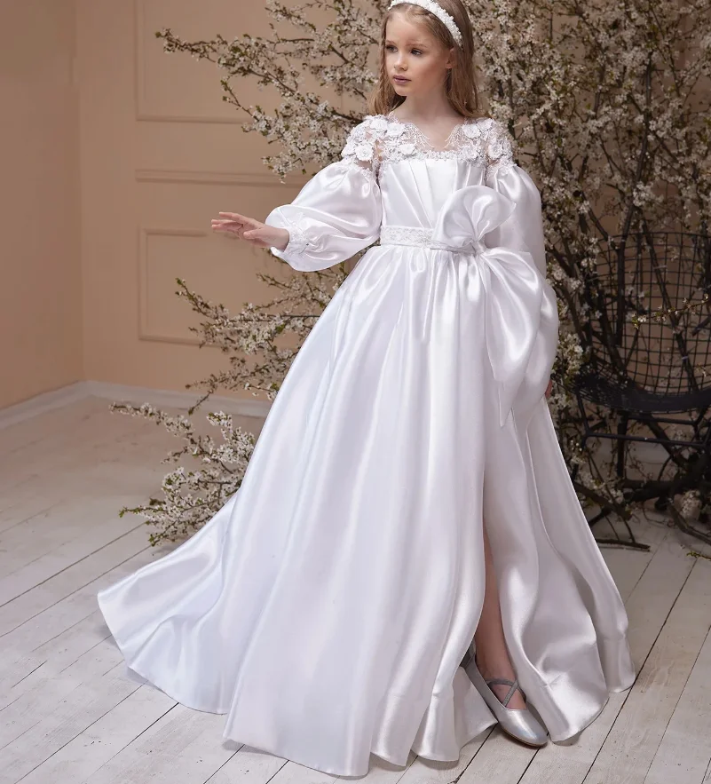 White Satin Flower Girl Dresses For Wedding Princess A-Line Full Sleeves Kids Pageant Birthday Party Ball Gowns
White Satin Flower Girl Dresses For Wedding Princess A-Line Full Sleeves Kids Pageant Birthday Party Ball Gowns
