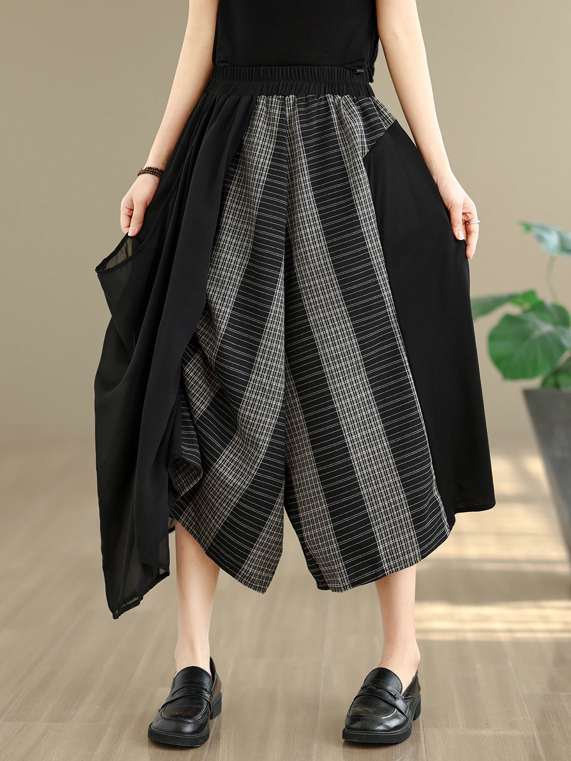Summer New plus Size Women's Wide Leg Pants Asymmetrical Splicing Chiffon Elastic Waist Skirt Pants Casual Loose Fit Trousers
Summer New plus Size Women's Wide Leg Pants Asymmetrical Splicing Chiffon Elastic Waist Skirt Pants Casual Loose Fit Trousers