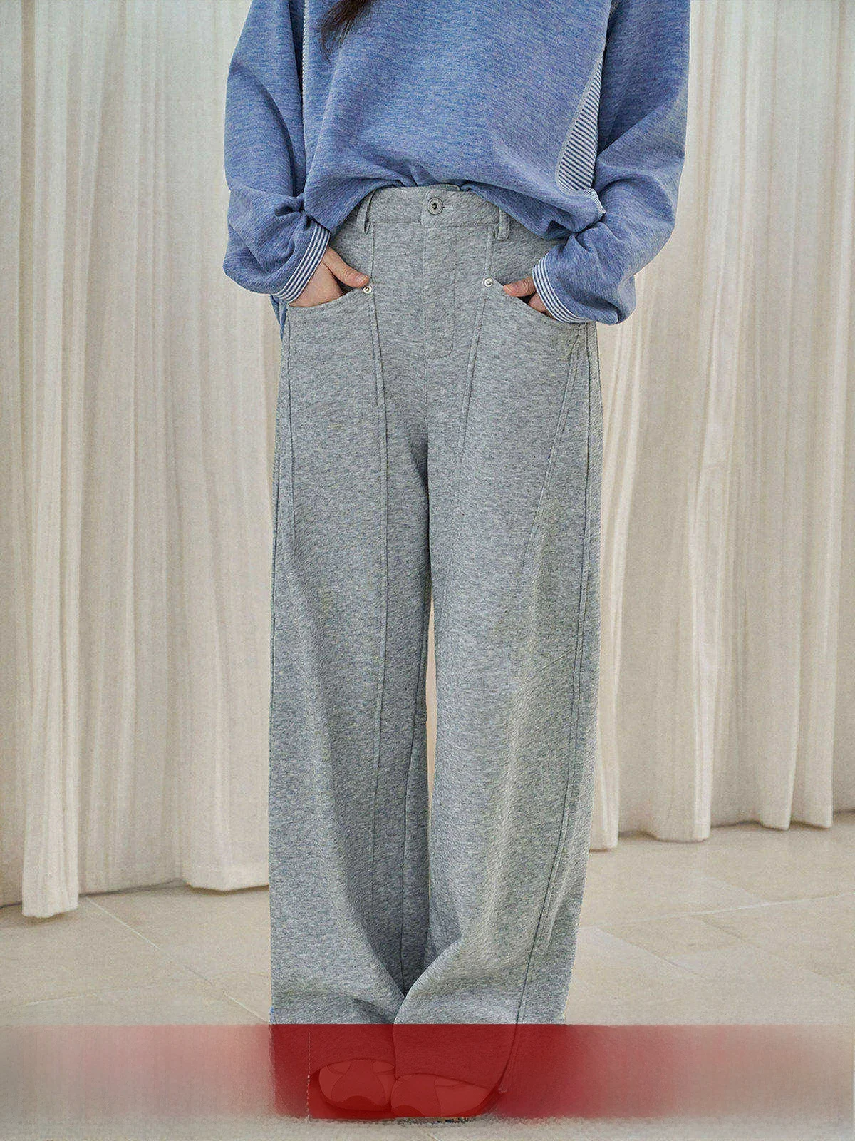 MoZao High Waist Grey Fleece Lined Drapey Casual Pants Women's Loose Wide Leg Trousers Commute Style Korean Version
MoZao High Waist Grey Fleece Lined Drapey Casual Pants Women's Loose Wide Leg Trousers Commute Style Korean Version