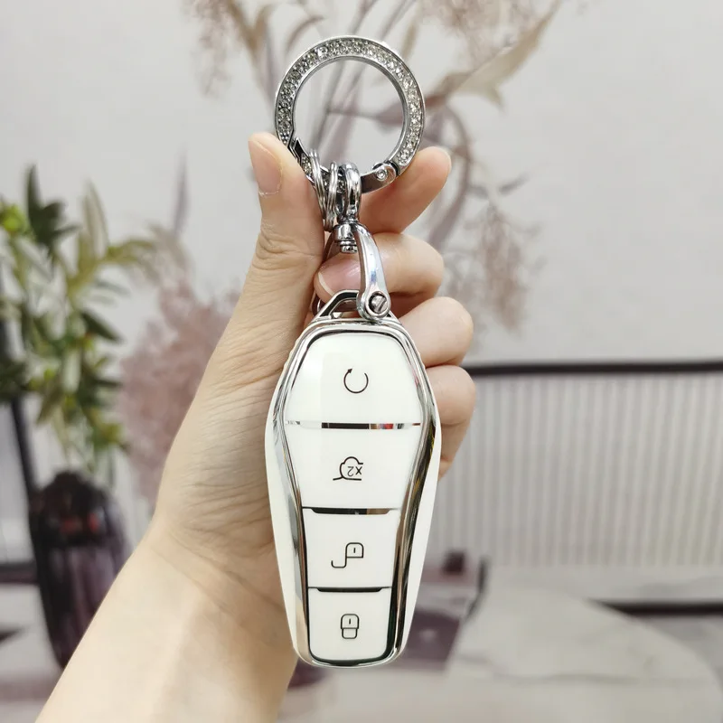 TPU Car Remote Key Case Cover Protector Shell With Keychain For BYD Song Plus Atto 3 Han EV Tang DM Qin Seal Dolphin Car Key Bag
TPU Car Remote Key Case Cover Protector Shell With Keychain For BYD Song Plus Atto 3 Han EV Tang DM Qin Seal Dolphin Car Key Bag