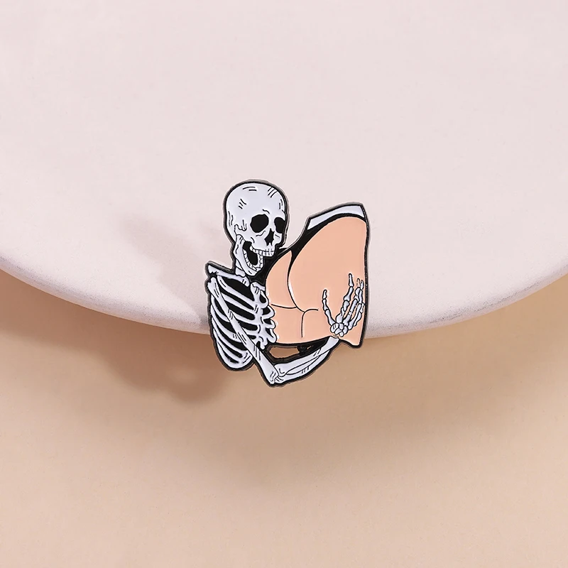 Funny And Playful Skull Enamel Pin Humorous Cartoon Skeleton Ghost Brooch Backpack Badges Jewelry Decoration Gift For Friend
Funny And Playful Skull Enamel Pin Humorous Cartoon Skeleton Ghost Brooch Backpack Badges Jewelry Decoration Gift For Friend