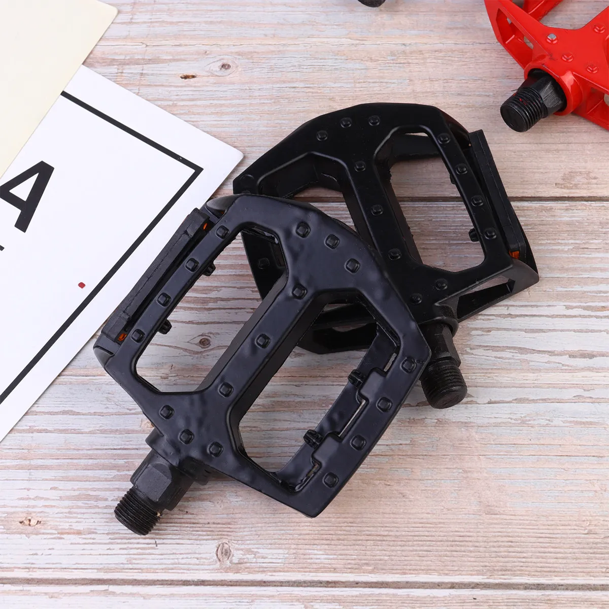 1Pair Premium Bike Pedal with Sealed Bearings Smooth Rolling Efficient Power Transfer for Cycling Commute Long Ride Comfort
1Pair Premium Bike Pedal with Sealed Bearings Smooth Rolling Efficient Power Transfer for Cycling Commute Long Ride Comfort