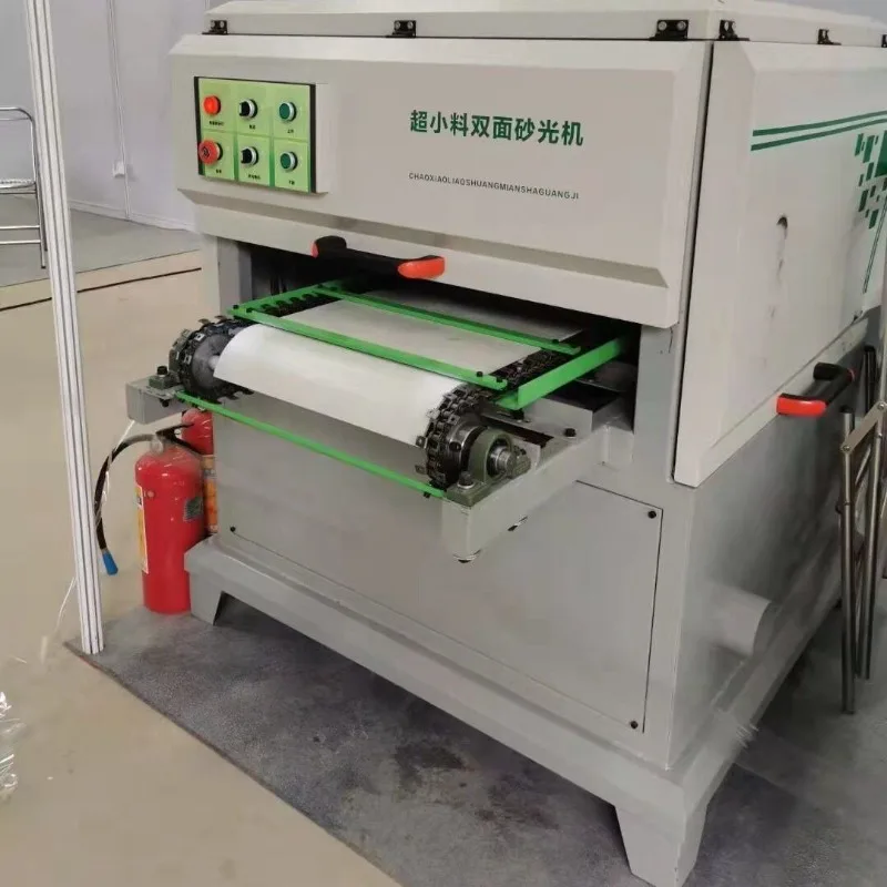 Ultra-small Miniature mini material sanding machine 400 Shun sand single-sided small material flat sanding machine
Ultra-small Miniature mini material sanding machine 400 Shun sand single-sided small material flat sanding machine