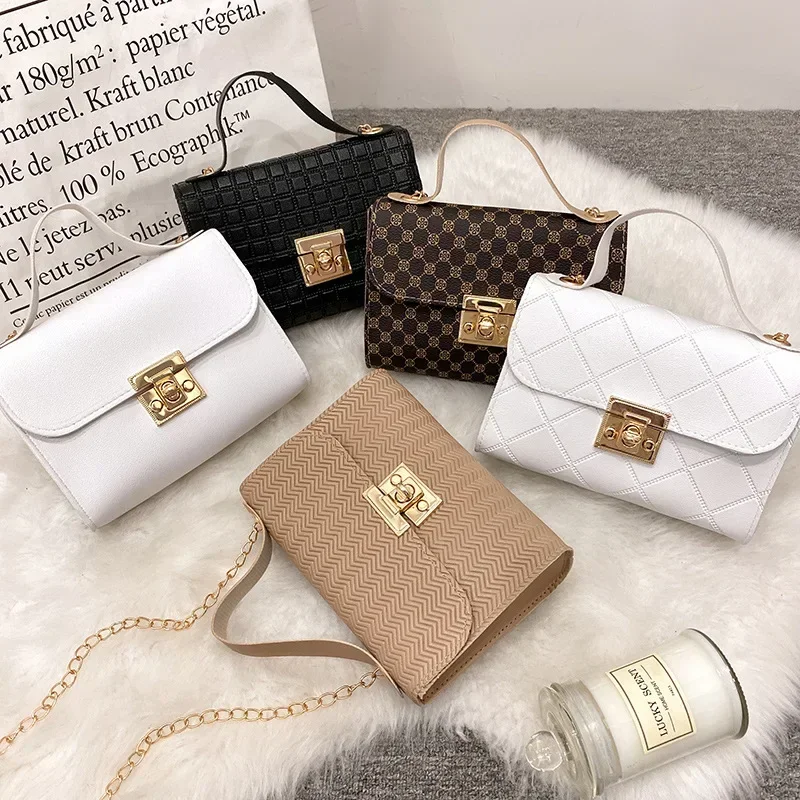 Ladies Hand Bags Women's Chain Crossbody Bag Simple and Fashionable Portable Small Square Bag Embossed Mini Tote Bag Bolso Mujer
Ladies Hand Bags Women's Chain Crossbody Bag Simple and Fashionable Portable Small Square Bag Embossed Mini Tote Bag Bolso Mujer