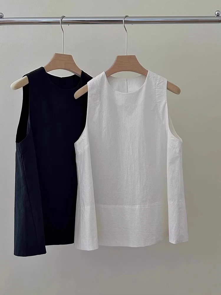 Korean Fashion Elegant Shirts Sleeveless Solid Color Vests 2025 Summer New Blouses Casual Loose Tops All Match Women's Clothing 
Korean Fashion Elegant Shirts Sleeveless Solid Color Vests 2025 Summer New Blouses Casual Loose Tops All Match Women's Clothing