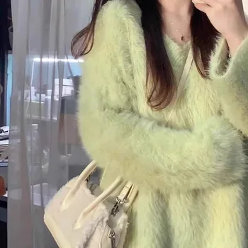 여성용 녹색 밍크 벨벳 V넥 스웨터, 루즈한 풀오버, 여유 있는 슬레, 부드러운 끈끈한 이너, 니트, 가을 및 겨울, 2023 신상