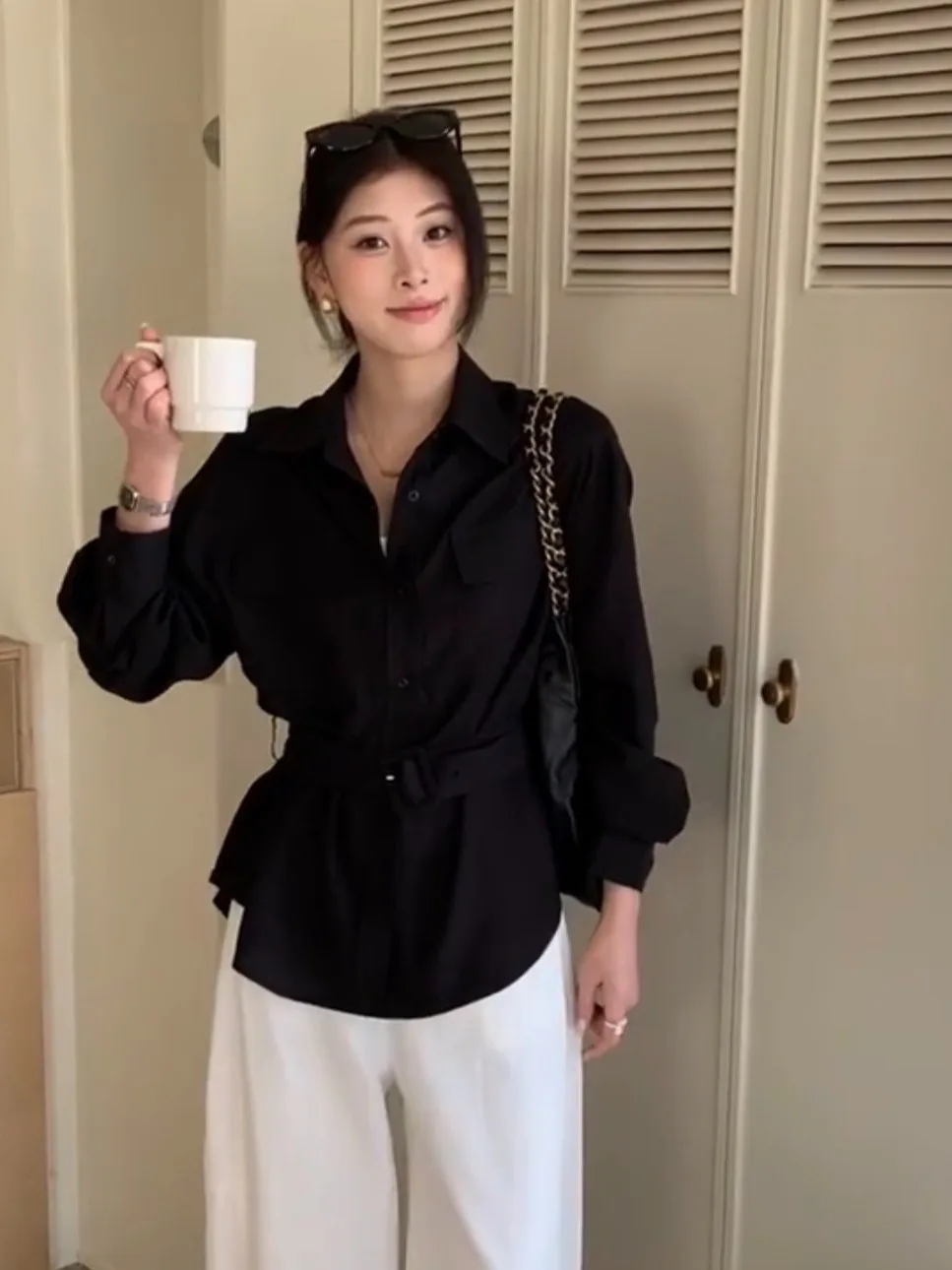 Женская блузка Ele Hong Kong с поясом, весенняя, модная, из смесового хлопка и полиэстера, длинный рукав, повседневный топ
Женская блузка Ele Hong Kong с поясом, весенняя, модная, из смесового хлопка и полиэстера, длинный рукав, повседневный топ