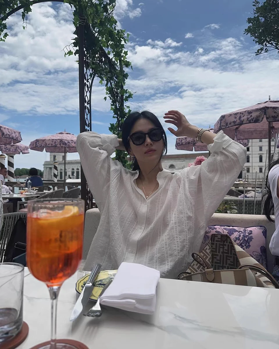 Loose Pure Color Casual Sun Protection irt Stripe Sensation Women's Premium Faion Summer Cotton Long Sve Button up
Loose Pure Color Casual Sun Protection irt Stripe Sensation Women's Premium Faion Summer Cotton Long Sve Button up