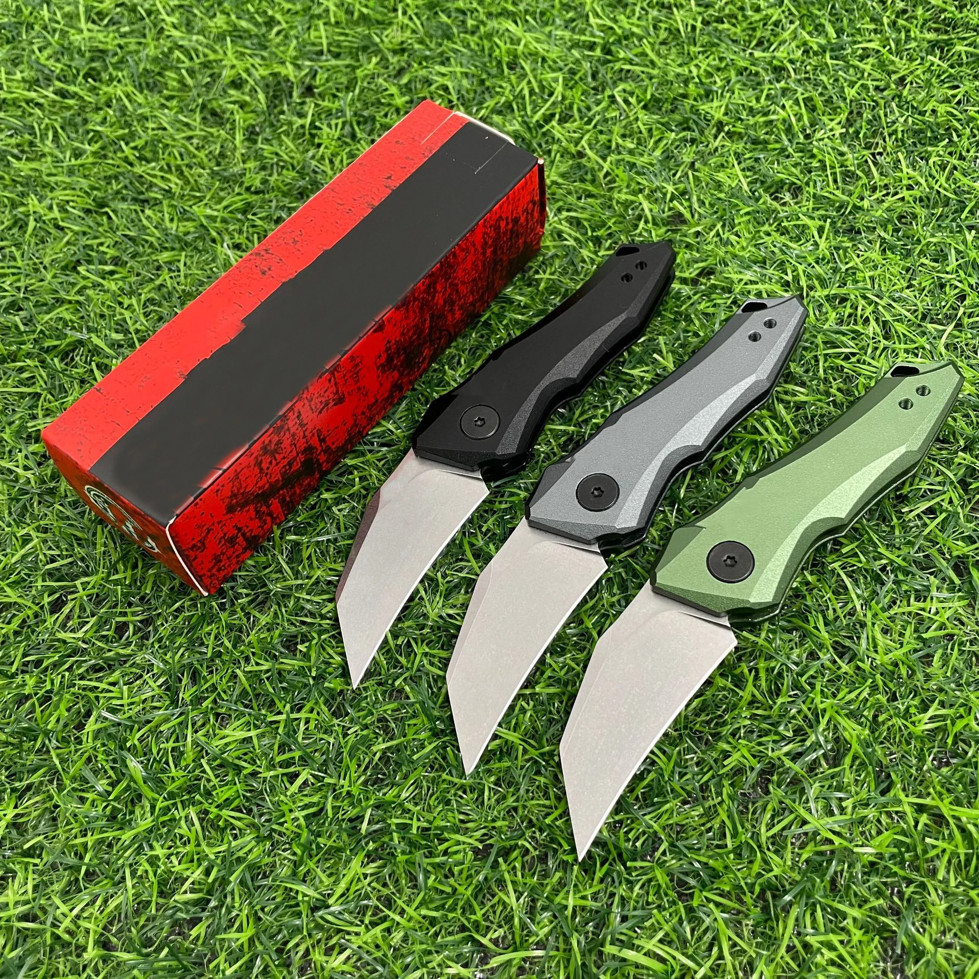 Multi-functional EDC folding knife with CPM-154 blade and aluminum alloy handle, suitable for everyday carry and outdoor use
Multi-functional EDC folding knife with CPM-154 blade and aluminum alloy handle, suitable for everyday carry and outdoor use