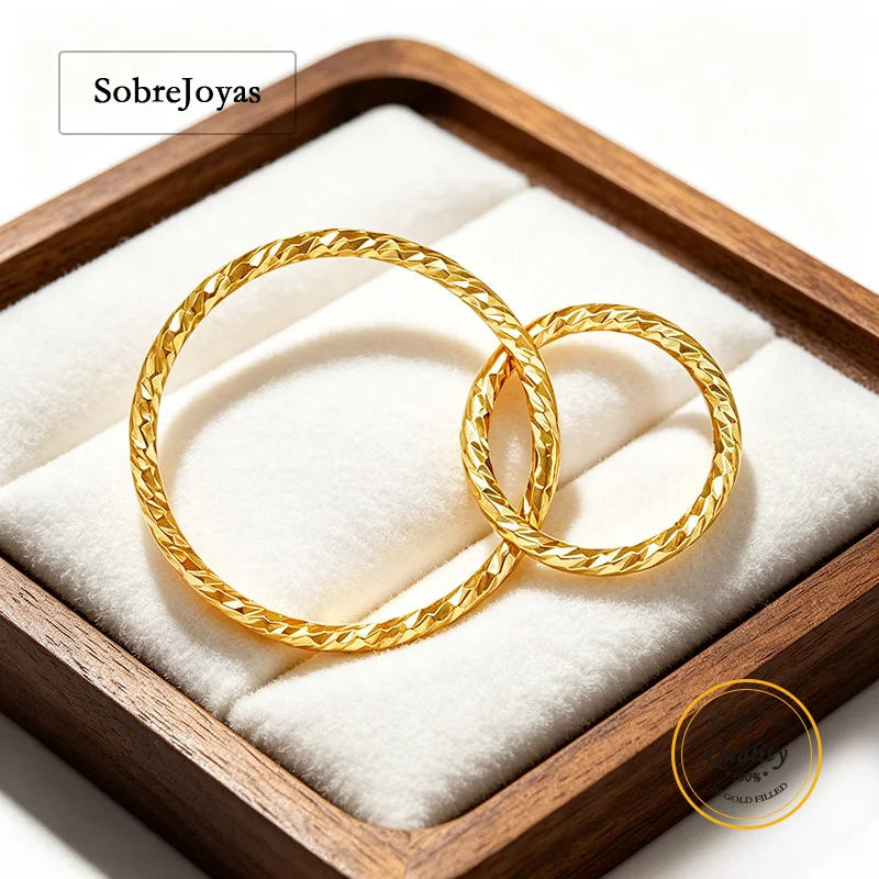 14K Gold Filled Sparkle Interlocking Rings Set (15mm & 10mm) Charm Pendant for Necklace DIY Jewelry Making Findings
14K Gold Filled Sparkle Interlocking Rings Set (15mm & 10mm) Charm Pendant for Necklace DIY Jewelry Making Findings