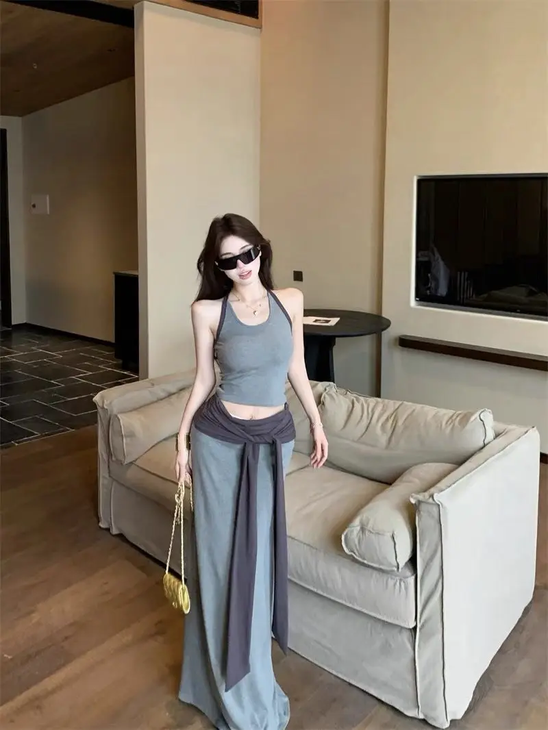 Hot Girl Suit Women's Summer Patchwork Short Halter Neck Tank High Waist Wrap Hip Skirt Two-piece Set Fashion Female Clothes
Hot Girl Suit Women's Summer Patchwork Short Halter Neck Tank High Waist Wrap Hip Skirt Two-piece Set Fashion Female Clothes