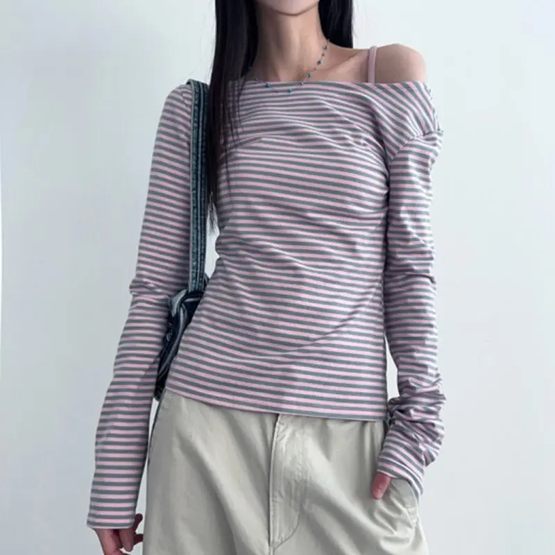 Spring/Summer New Fashionable Sexy Loose Backless Striped Long Sleeve T-shirt Commuting Leisure Sweet High Street Women's Top
Spring/Summer New Fashionable Sexy Loose Backless Striped Long Sleeve T-shirt Commuting Leisure Sweet High Street Women's Top