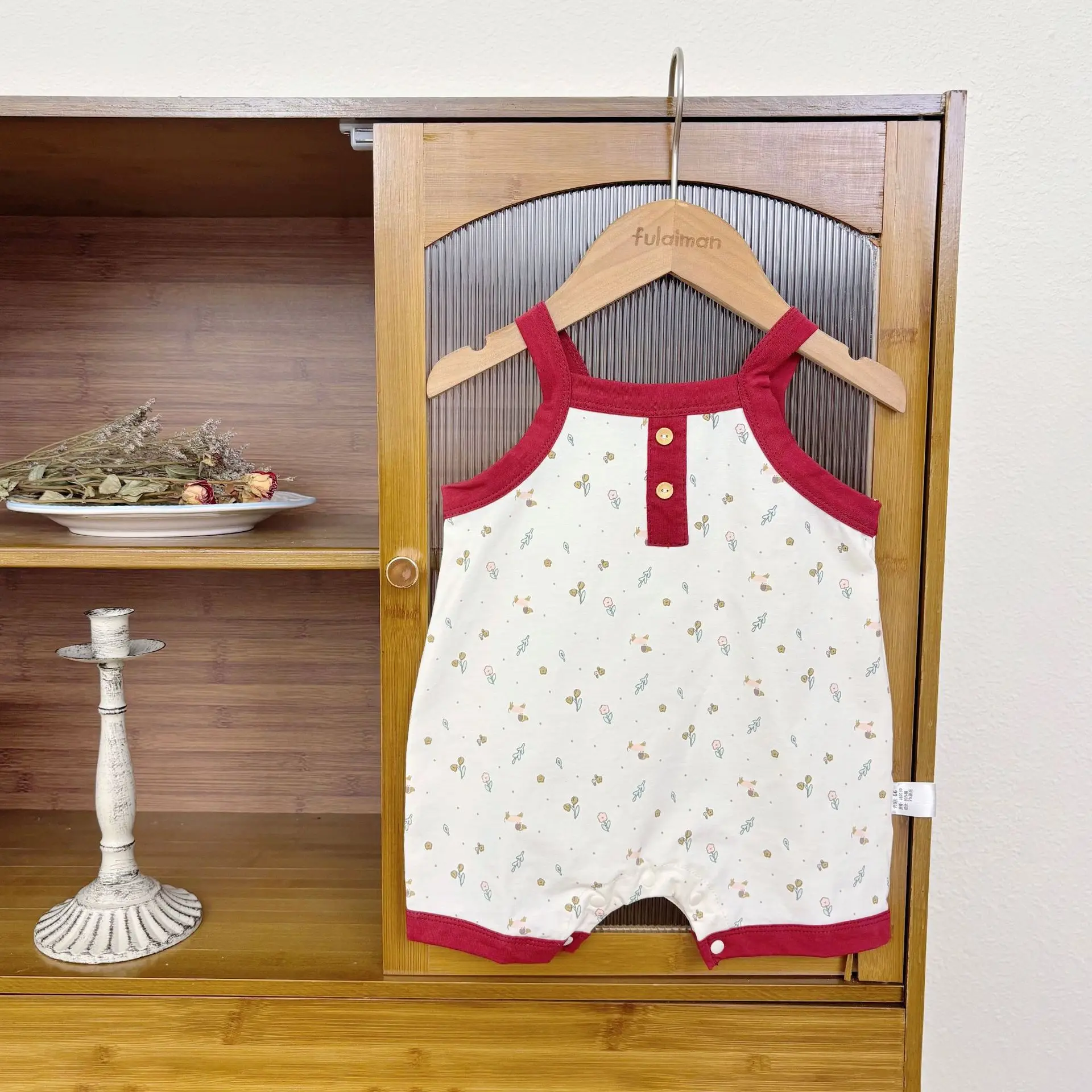 2025 Summer New Infant Fashionable & Comfortable Floral Patchwork Sleeveless Cotton Romper for 0 - 2 Years Old Baby Boys & Girls
2025 Summer New Infant Fashionable & Comfortable Floral Patchwork Sleeveless Cotton Romper for 0 - 2 Years Old Baby Boys & Girls