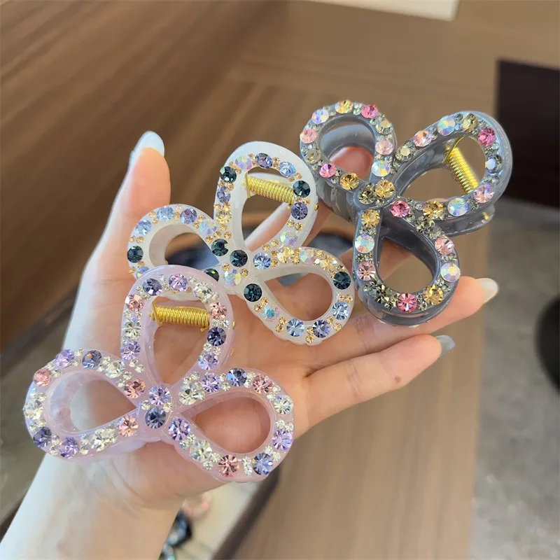Elegant Romantic Crystal Colorful Bowknot Hair Claw for Women Girl Summer Hair Clip NEW Jewelry Headwear Hair Accessories
Elegant Romantic Crystal Colorful Bowknot Hair Claw for Women Girl Summer Hair Clip NEW Jewelry Headwear Hair Accessories