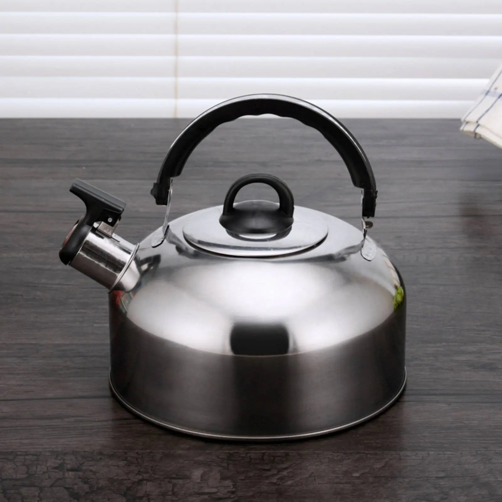 Stainless Steel Water Kettle Flat Bottom Whistling Tea Kettle Beverage Appliance Food Grade Kitchenware Push-Button Spout
Stainless Steel Water Kettle Flat Bottom Whistling Tea Kettle Beverage Appliance Food Grade Kitchenware Push-Button Spout