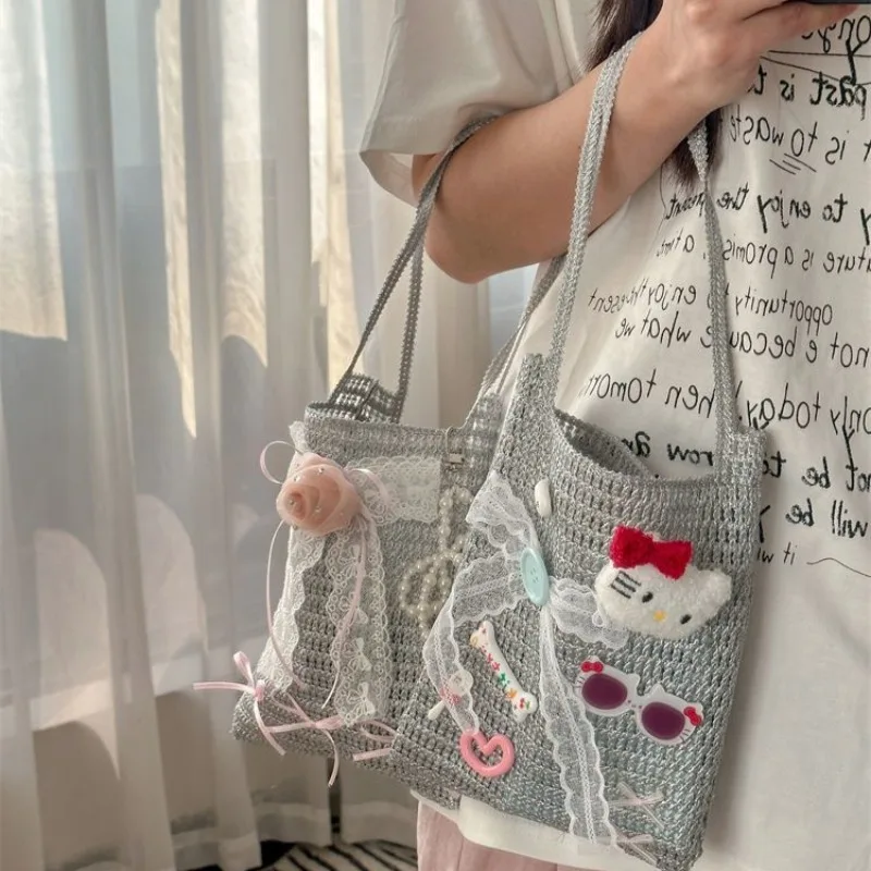 Hello Kitty Handbag Cute Personality Originality Manual Crocheting Crossbody Bag New Original Design Shiny Small Wallet Gifts
Hello Kitty Handbag Cute Personality Originality Manual Crocheting Crossbody Bag New Original Design Shiny Small Wallet Gifts
