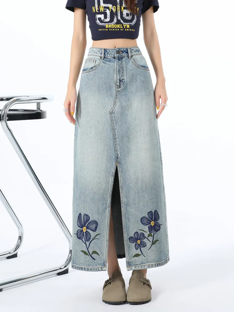 Blue Retro Embroidered Floral Denim Long Skirt for Women Summer Korean Fashion Casual High Waisted A-line Jeans Skirt Female
Blue Retro Embroidered Floral Denim Long Skirt for Women Summer Korean Fashion Casual High Waisted A-line Jeans Skirt Female
