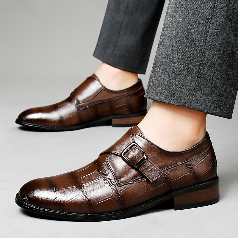 Leisure business genuine leather men's shoes High quality fashion designer Outdoor versatile men's shoes for wedding parties
Leisure business genuine leather men's shoes High quality fashion designer Outdoor versatile men's shoes for wedding parties